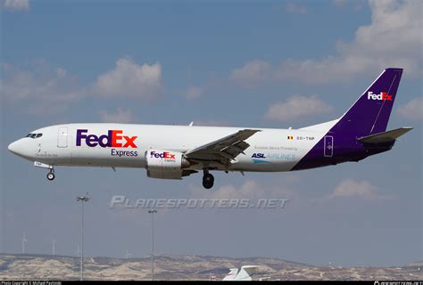 OO TNP FedEx Express Boeing 737 45D BDSF Photo By Michael Pavlotski