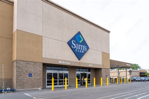 Buffalo NY USA May 23 2022 A Sams Club Store Is Shown In Buffalo