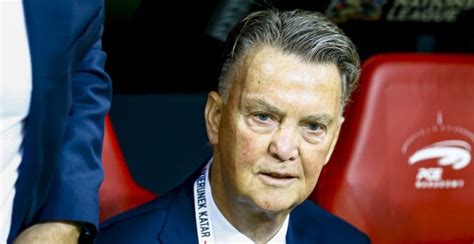 Van Gaal Hij Wil Er Zelf Niet Zo Graag Spelen Maar Ik Vind Dat Hij