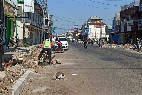 Bupati Ponorogo Percantik Wajah Kota Lewat Faceoff Pedestrian Sejumlah