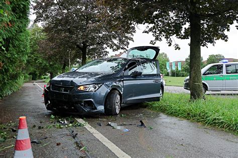 Memmingen Mann Verursacht Betrunken Und Zugedr Hnt Verkehrsunfall