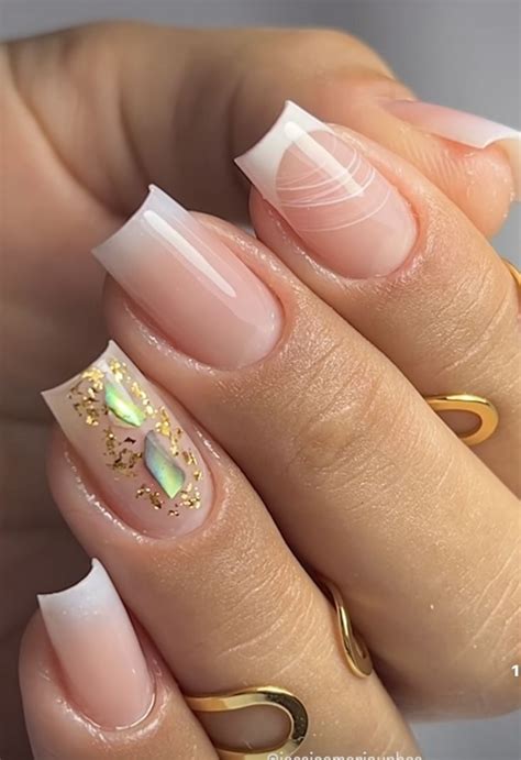 Pin de Yamileth González em nails Unhas redondas Unhas Unhas douradas