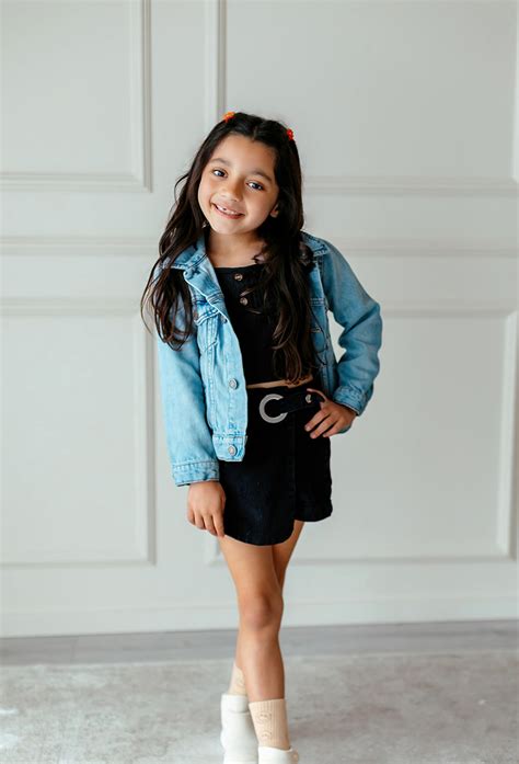 Your Child's Modeling & Acting Career Starts With Headshots - Spark Studios