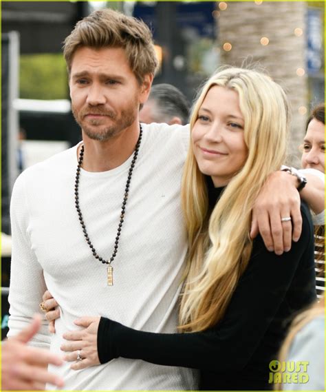 Chad Michael Murrays Wife Sarah Roemer Joins Him for Extra Interview