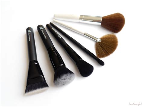 e.l.f. Studio Contouring Brush {Review} | {makeupfu}