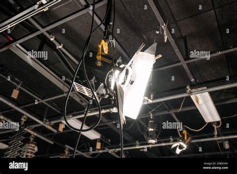 TV studio lights. The ceiling of a TV studio with the lighting ...