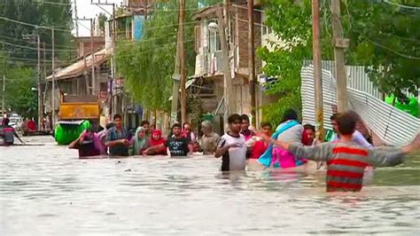 Incesantes Lluvias Han Dejado Al Menos 120 Muertos En Srinagar India