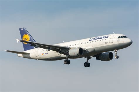 Lufthansa A D Aipm Troisdorf C N Arriving Lhr Flickr