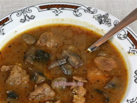 Schweinegulasch Mit Champignons Rezept Weltinmir De