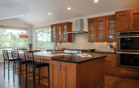 Custom Kitchen Cabinetry Woodharbor Cabinets And Doors