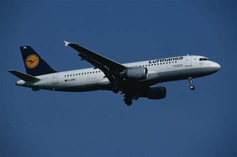 Airbus A D Aipc Lufthansa At Frankfurt Airpo Flickr