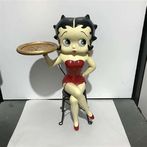 Large Home Decor Betty Boop 2002 King Features Sat On Chair Holding