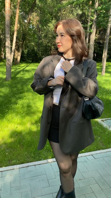 Modest Outfit Inspo Summer Fashion Curly Hairstyle Nude Nails Aesthetic Outfit Suit Summer