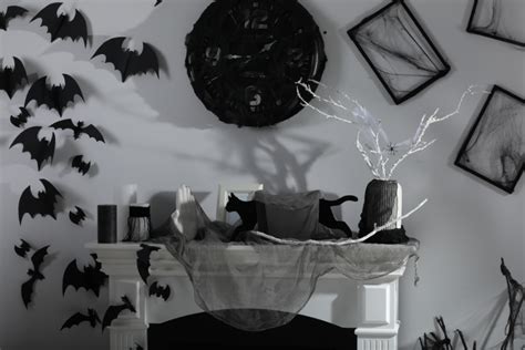 26 Scary Good Halloween Party Themes - Ryality