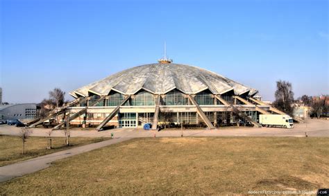 Modernistyczny Pozna Hala Widowiskowo Sportowa Arena