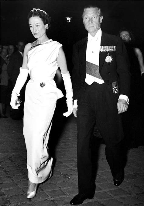 Life Disconnection: Duke and Duchess of Windsor