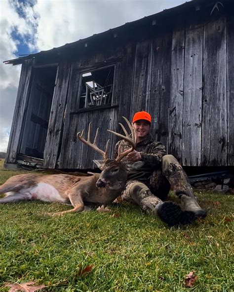 Ryan Maltba Kills Avery County Point Buck Carolina Sportsman