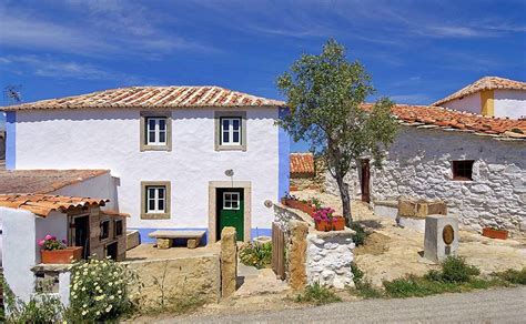 Portugal Conhe A O Mais Belo Pa S Da Europa Aldeia Da Mata Pequena