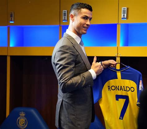 Saudi Arabias Al Nassr Welcome Superstar Cristiano Ronaldo Middle