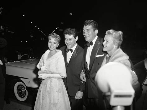 Best Celebrity Style from the Fifties: 1950s Audrey Hepburn [PHOTOS] – WWD