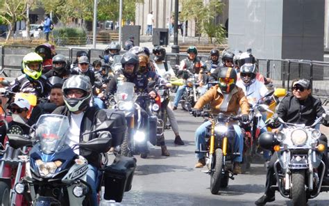 Realizan primer rodada y exposición de motocicletas en Toluca El Sol