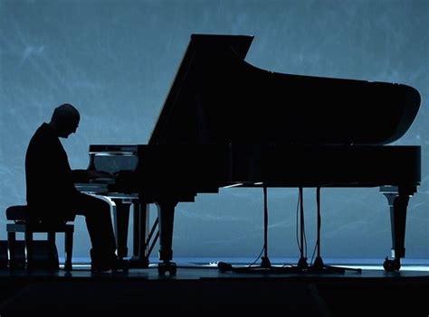 Ludovico Einaudi: Elements Live - Plásticos a 45