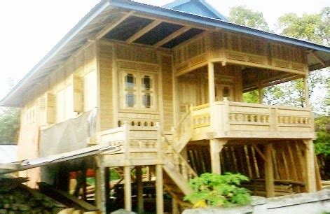 Rumah Panggung Unik (SUNDA) - Rumah Minimalis