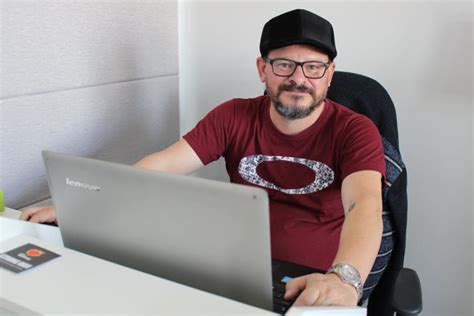 Pedi Demiss O Do Banco E Montei Um Sex Shop Mar Lia Not Cia