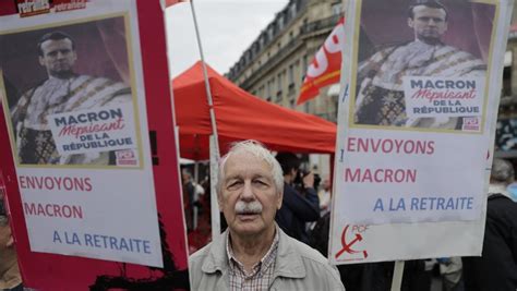 Les Retrait S Dans La Rue Pour Protester Contre La Politique Du