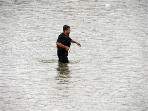 G1 Em 10 horas chove mais que o esperado para todo o mês no Rio