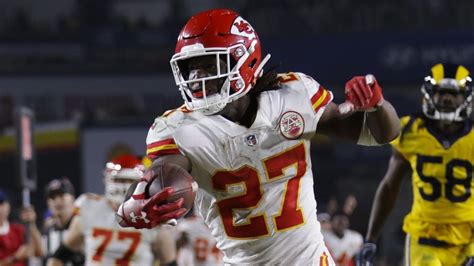 Kansas City Chiefs Running Back Kareem Hunt Seen Shoving Woman In Video