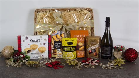 Christmas Treat Gift Hamper with Prosecco - Sunrange