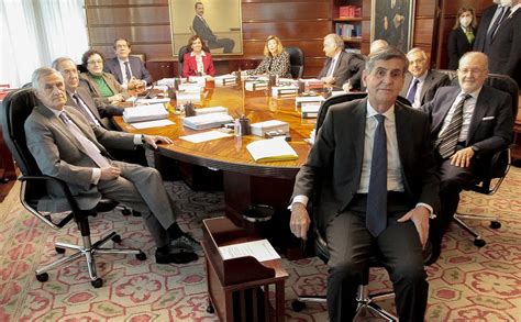 El TC decidirá si admite a trámite el recurso de inconstitucionalidad