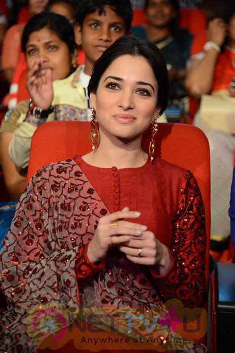 Tamil Actress Tamannaah Hot Images Galleries HD Images
