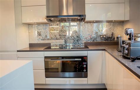 LIQUID MIRROR Kitchen Splashback By CreoGlass Design Modern