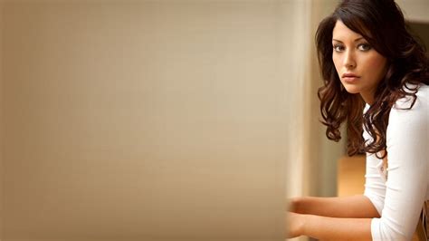 Wallpaper Carly Ford Brunette Looking Widescreen Desktop Wallpaper Celebrities Id