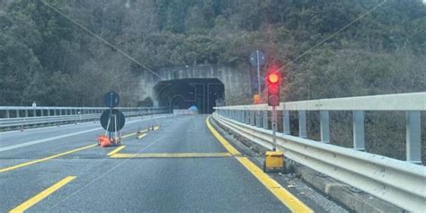 Strada Statale Ionio Tirreno Mesi Di Passione Gazzetta Del Sud