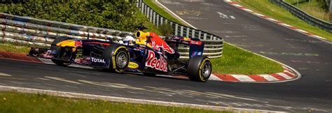 F1 Vettel Volta Ao Volante Do Rb7 No Nurburgring Relembrando