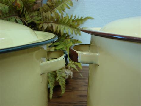 Vintage Metal Enamelware Large Stock Pot Yellow Black Brown Trim