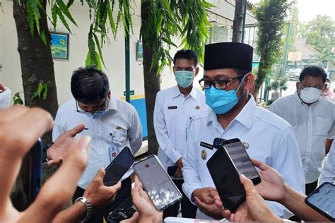 Pemkot Depok Salurkan Bantuan Pangan Tahap Ketiga Program Kds Antara