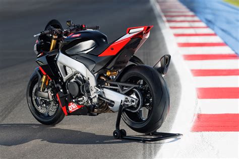 Tuono V4 Factory Se 09 Sbk 1100 Prezzo Colori Specifiche Aprilia It