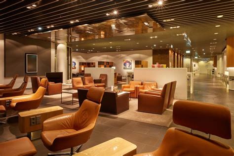 First Class Comfort Makes These Vip Lounges Worth The Wait Lounge Design Vip Lounge Airport