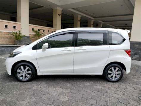 Honda Freed PSD 2011 AB Putih Dijual Co Id