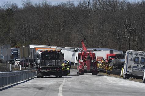 Police 6 Killed In Pennsylvania Pileup Of 80 Vehicles Texarkana Gazette