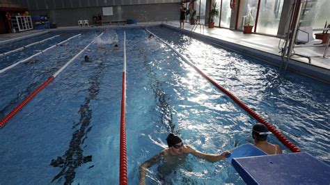 Reabre La Piscina De Xove Con Un Aforo De Doce Personas Y El Gimnasio