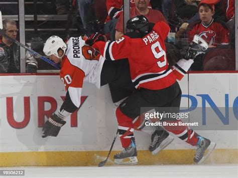 3910 Chris Pronger Photos And High Res Pictures Getty Images