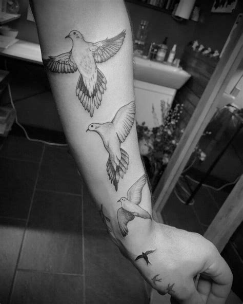 101 Outline Dove Tattoo That Will Blow Your Mind!