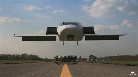 The Lilium Jet The Worlds First All Electric Vtol Jet Youtube