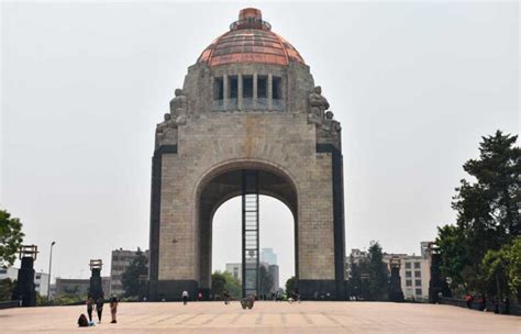 15 Famous Mexico City Landmarks & Historical Sites