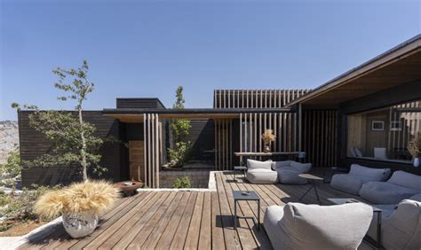 Bakish House / AK. Architecture Studio | ArchDaily